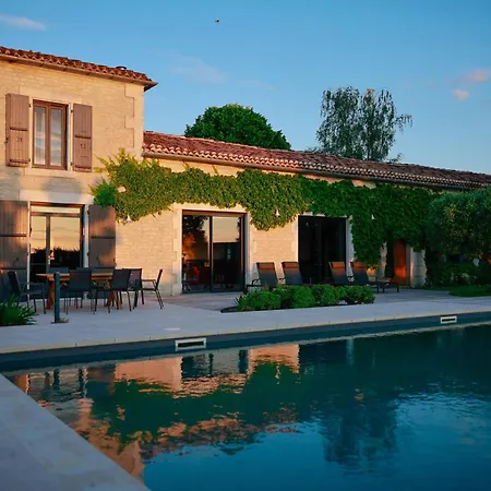 Apartment Le Chai De Bacchus Julienne