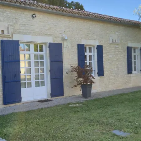 Apartment Le Chai De Bacchus Julienne