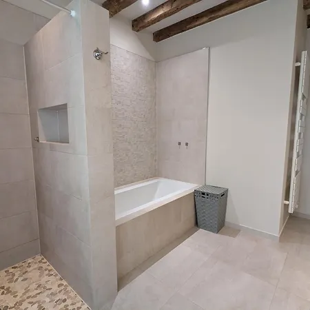 Apartment Le Chai De Bacchus Julienne